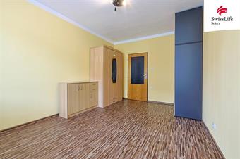 Prodej bytu 3+1 82 m2 Na Okraji, Plzeň